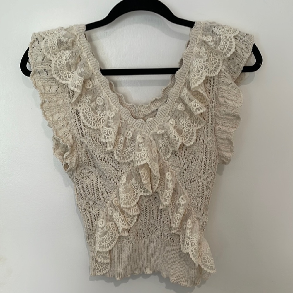 Zara ruffled knit top. Size medium